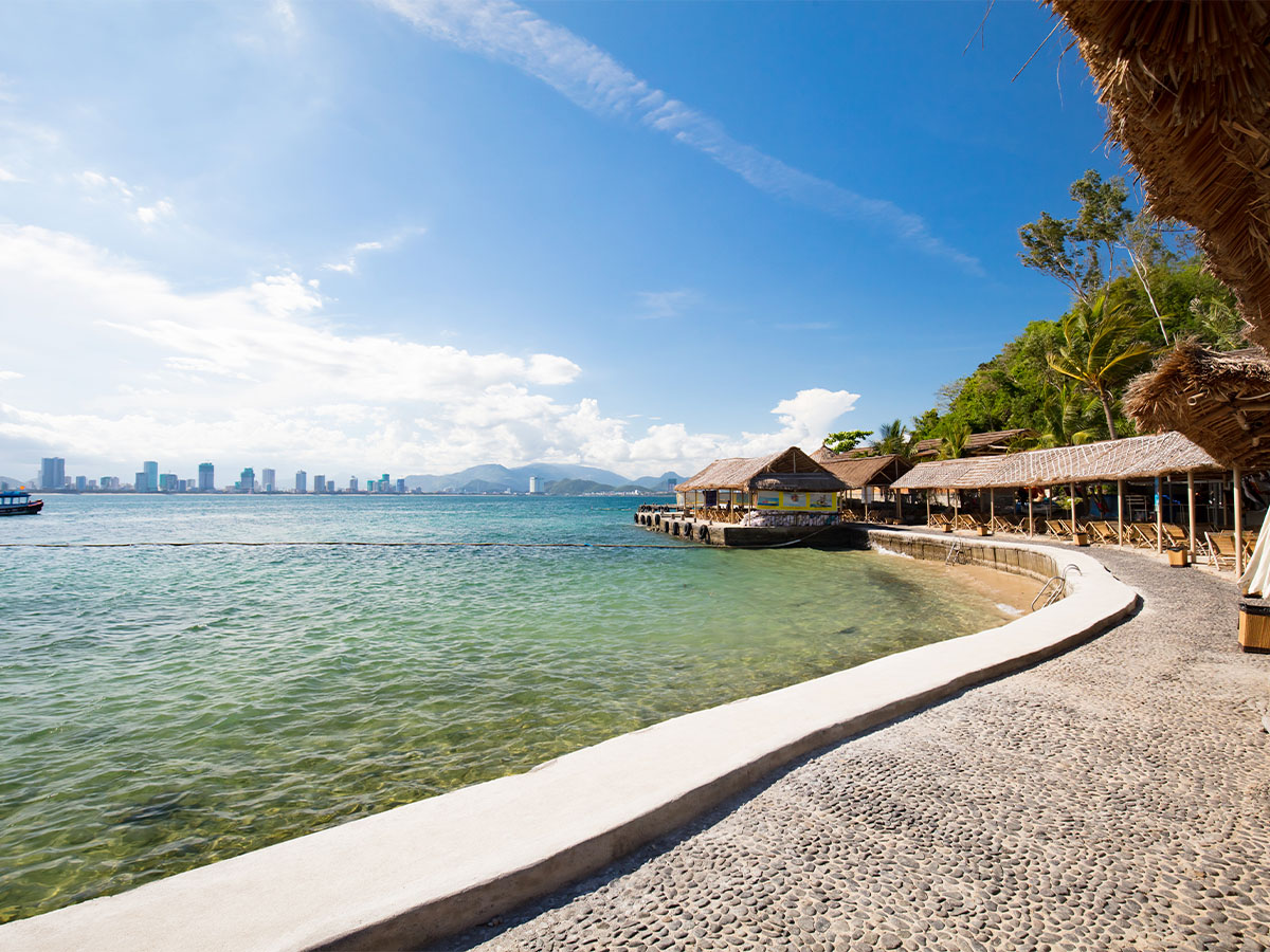 playa en Nha Trang Vietnam